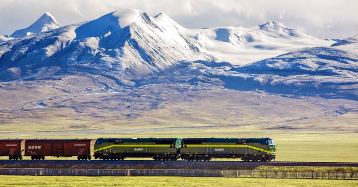 🚆 Le Train du Ciel : À la découverte de la ligne ferroviaire la plus haute du monde